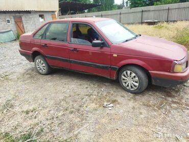 фолсваген универсал: Volkswagen Passat: 1990 г., 1.8 л, Механика, Бензин, Седан