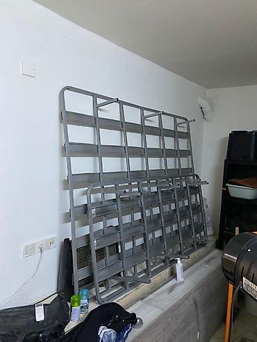 железная дверь: 160×200 ölçülü dəmir çarpayı karkası — yataq üçün nəzərdə tutulmuş — 1