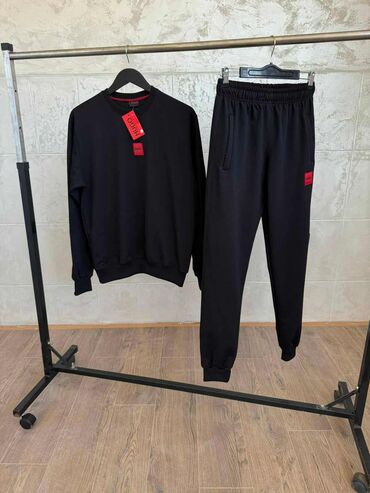 Trenerke: 08. trenerka 
pamuk M-2xl
4500din — 2
