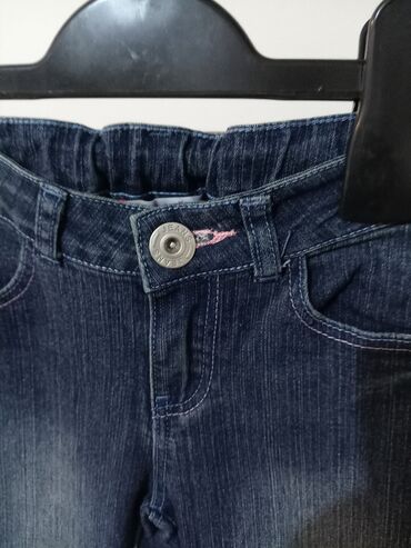 Farmerke: Farmerke za devojčicu od 6-7god, podesiv pojas, nogavice blago — 4