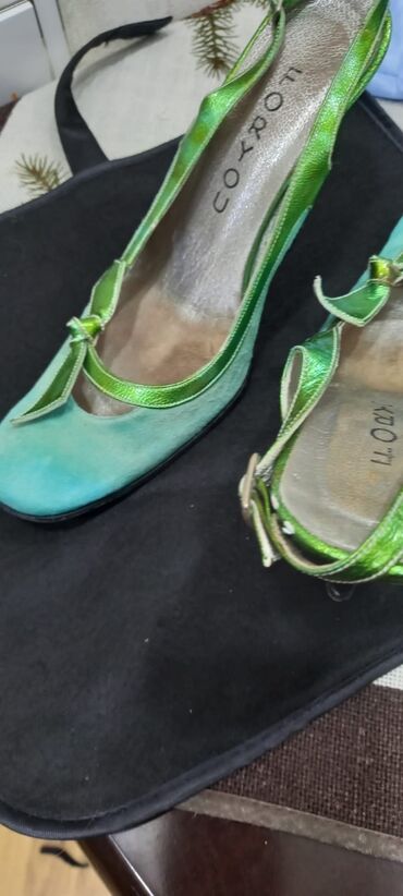 женские классические туфли на танкетке: Туфли, Размер: 37, Б/у