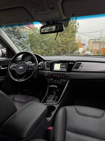 Kia: Kia Niro: 2017 г., 1.6 л, Гибрид — 4