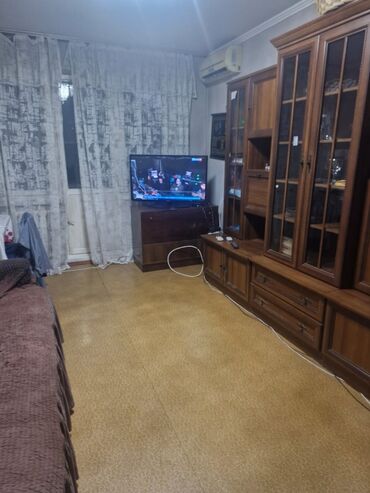 снять квартиру на долгий срок в бишкеке ок: 3 бөлмө, Менчик ээси, Чогуу жашоосу жок, Жарым -жартылай эмереги бар