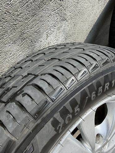 led свет: Комплект из 4 колес в сборе для Toyota. Состав: - Литые диски Toyota — 5