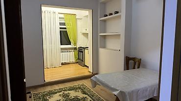 2 bedroom: 2 комнаты, Пишпек Собственник, Без животных, от 6 месяцев, С мебелью полностью — 8