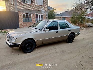 Mercedes-Benz: Mercedes-Benz E-Class: 1991 г., 2 л, Механика, Бензин, Седан — 2