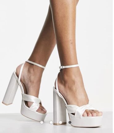 Basanoşka və səndəllər: Asos, Ölçü: 39, rəng - Ağ, Yeni lalafo.az -da Basanoşka və səndəllər: Asos, Ölçü: 39, rəng - Ağ, Yeni