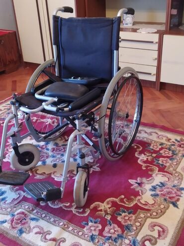 stolica za wc za invalide: Mehanicka invalidska kolica Gemini spadaju u klasu standardnih kolica
