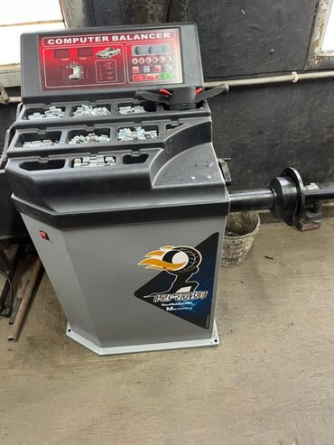 оборудование для бизнес: Компьютерный балансировочный стенд Описание: - Компьютерный