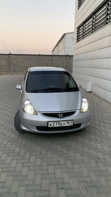 купить маленькую машину для женщины: Honda Fit: 2003 г., 1.3 л, Вариатор, Бензин, Хетчбек