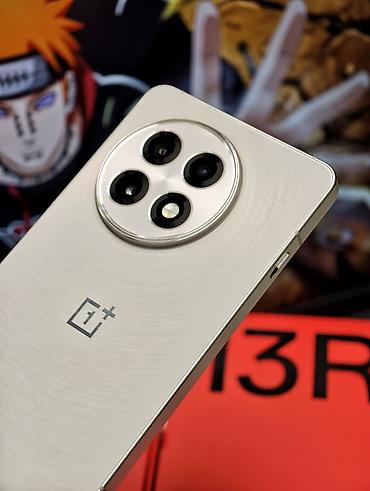 oneplus 8: OnePlus 13R, Б/у, 256 ГБ, цвет - Бежевый, 2 SIM, eSIM — 1
