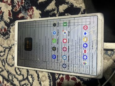 продаю планшет: Планшет, Samsung, память 32 ГБ, 10" - 11", Wi-Fi, Классический цвет - Белый