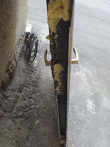 Продам дверь
