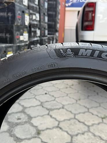 купить кобальт: Летние шины Michelin Pilot Sport (линейка UHP) Размер: 265/40 ZR21 — 3