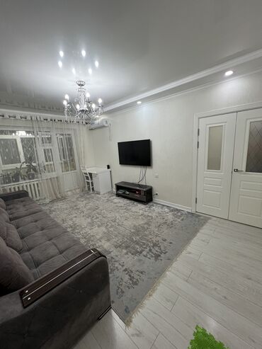 Продажа квартир: 3 комнаты, 74 м², 106 серия, 1 этаж, Евроремонт