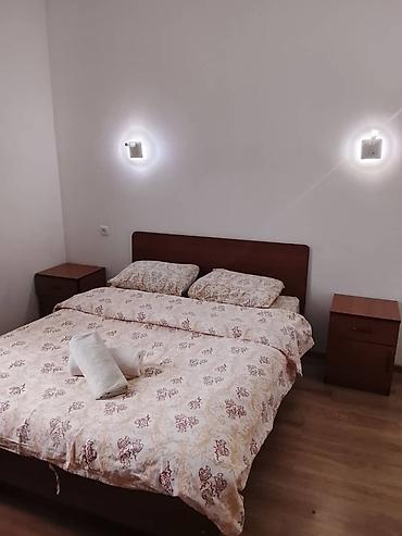 Посуточная аренда квартир: 1 комната, Душевая кабина, Постельное белье, Кондиционер — 13