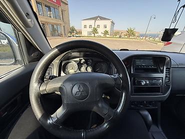 hyundai h1 8 1: Mitsubishi Pajero: 3 l | 2005 il 336000 km Ofrouder/SUV — 7