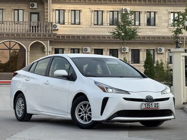 toyota prius 2012: Toyota Prius: 2019 г., 1.8 л, Вариатор, Гибрид, Седан