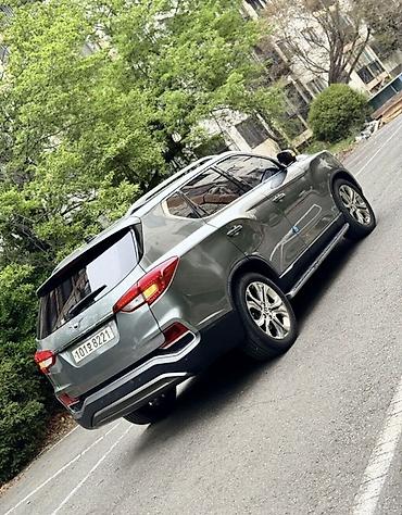 гигант 4вд: Внедорожник класса SUV, 7‑местный, серый металлик — 7