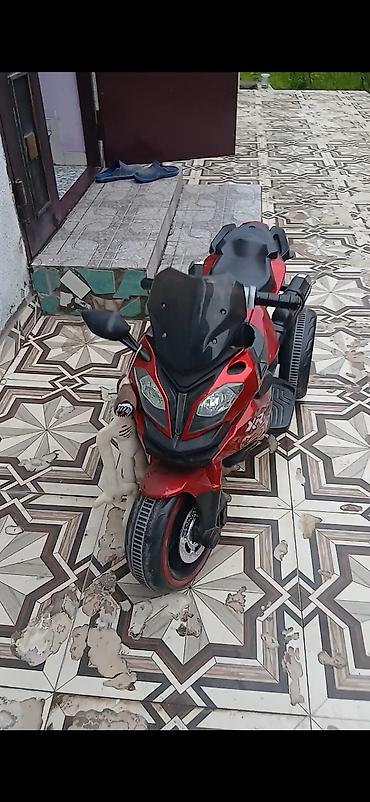 Uşaq dünyası: Uşaq üçün elektrikli üçtəkərli motosiklet - Rəng: qırmızı-qara - — 1