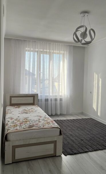 Долгосрочная аренда домов: 200 м², 6 комнат, Бронированные двери — 10