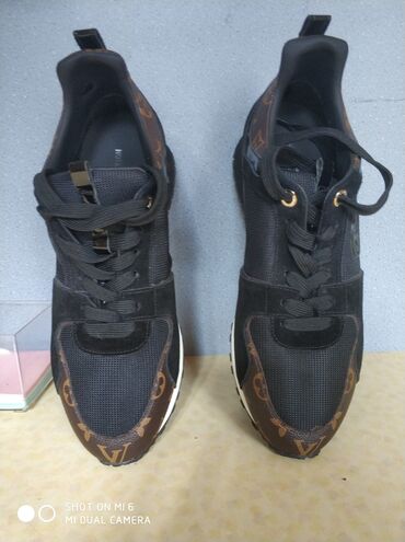 Кроссовки и спортивная обувь: Original Louis Vuitton tezedi 41razmer