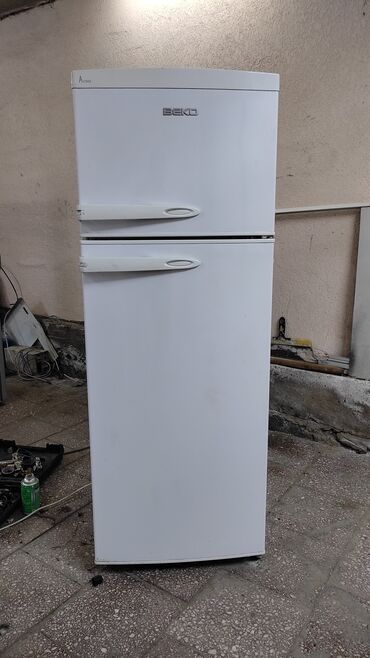 холодильник бу для дома: Холодильник Beko, Б/у, Двухкамерный, De frost (капельный), 60 * 150 *