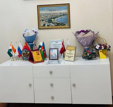 Günlük kirayə mənzillər: 5 otaqlı, Nəsimi r. r-nu -da lalafo.az — 8 Günlük kirayə mənzillər: 5 otaqlı, Nəsimi r. r-nu — 8