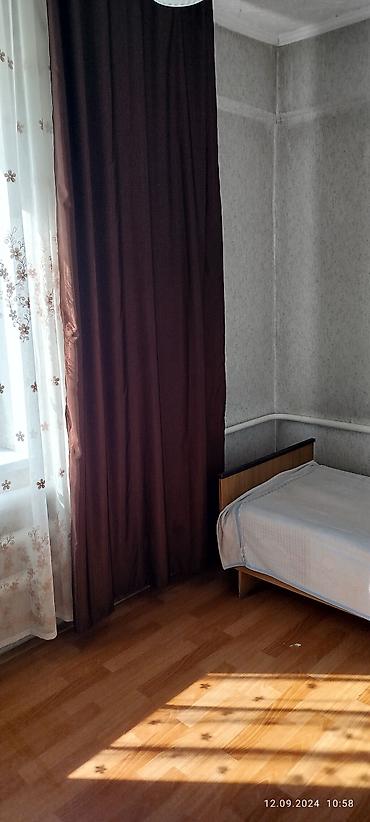элитный клубныйдом: Продаётся дом - Участок ровный, огорожен по периметру. - Просторный — 6