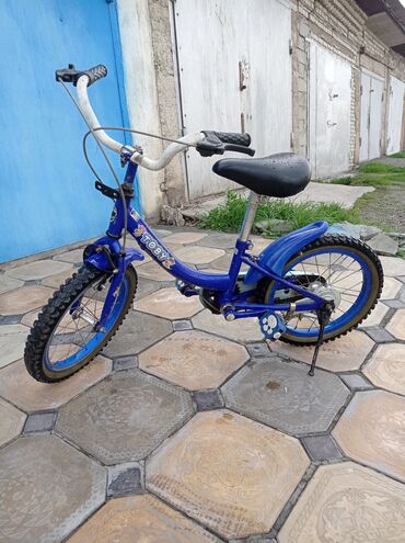 детские велосипеды: Коляска, цвет - Голубой, Б/у