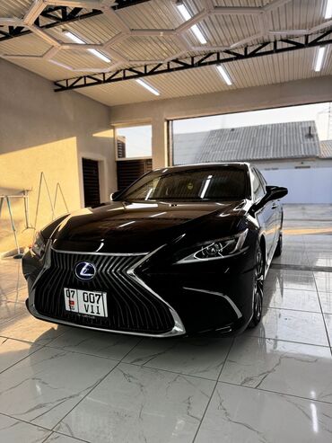 Lexus: Срочно продаю ‼️
2019г 2,5 гибрид состояние идеальное 30000$