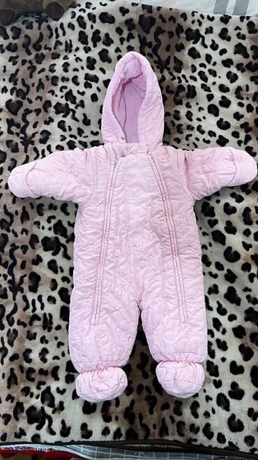 Куртки: Куртки каждая по 300 — 3