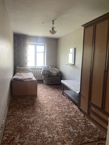 бокс для малярки: 3 комнаты, 68 м², Хрущевка, 4 этаж, Косметический ремонт