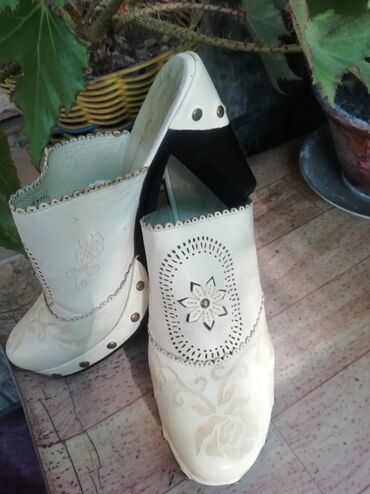 обувь из турции: Отличные сабо из натуральной кожи! Производство Турция. Очень удобные