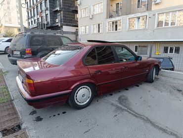 чехлы на ми: BMW 5 series: 1988 г., 3.2 л, Механика, Бензин, Седан