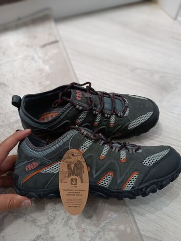 обувь для бега: Https://www.splav.ru/products/krossovki-trek-thb-kurs-ser/