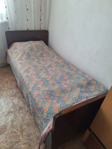 кровать бу токмок: Односпальная кровать, Б/у, С матрасом, Дерево, длина - 180 см