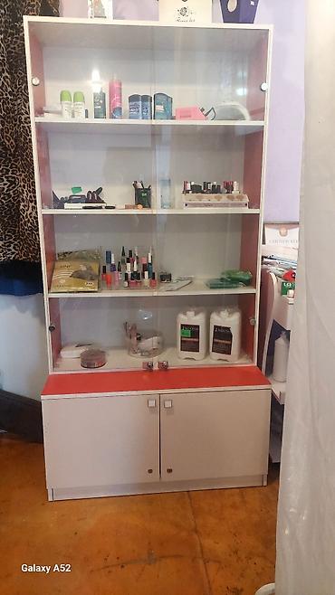 divar rəf: Şüşəli dolab vitrini, İşlənmiş, Ünvandan götürmə — 2