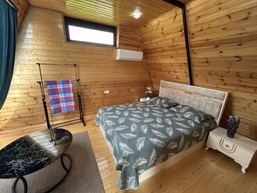 Günlük kirayə evlər: 160 kv. m, 3 otaqlı, Kanalizasiya, Kombi, Qaz — 15