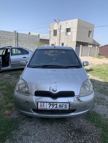 авто в рассрочку без первоначального взноса: Toyota Vitz: 2001 г., 1 л, Автомат, Бензин