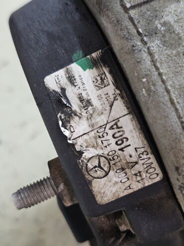 Генераторы: Генератор Mercedes-Benz 2000 г., Б/у, Оригинал, Германия — 2