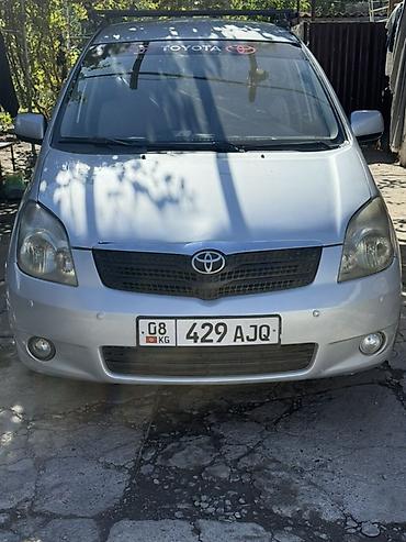 8 4: Toyota Corolla Verso: 2003 г., 1.6 л, Механика, Бензин, Минивэн — 3