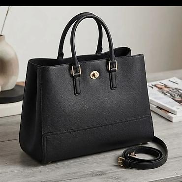 Elegantna crna torba – klasičan tote dizajn - Materijal: teksturirana