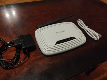wifi modem adapter: Wifi Router TP - Link. Tam ishlek veziyyetdedir. Hec bir problemi