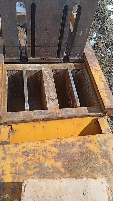 Другое оборудование для производства стройматериалов: Гидравлический вибропресс-станок для производства бетонных блоков — 10