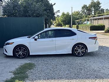 70: Toyota Camry: 2018 г., 2.5 л, Автомат, Бензин, Седан — 3