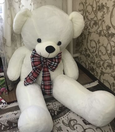 детские игрушки новые: Продаю большого плюшего белого медведя, рост 160.Состояние новое