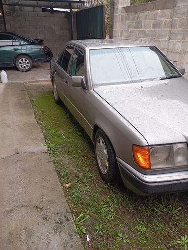 кия ка 5: Mercedes-Benz 200: 1989 г., 2 л, Механика, Бензин, Седан