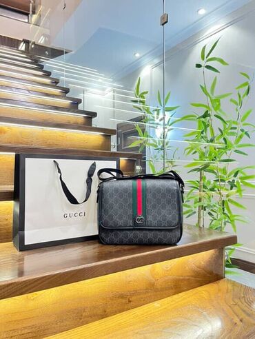кольцо с бриллиантом бишкек цена: Барсетка, Gucci, Материал: Экокожа, Застежка на магните, Застежка на молнии, Разделенные отделения, Новый