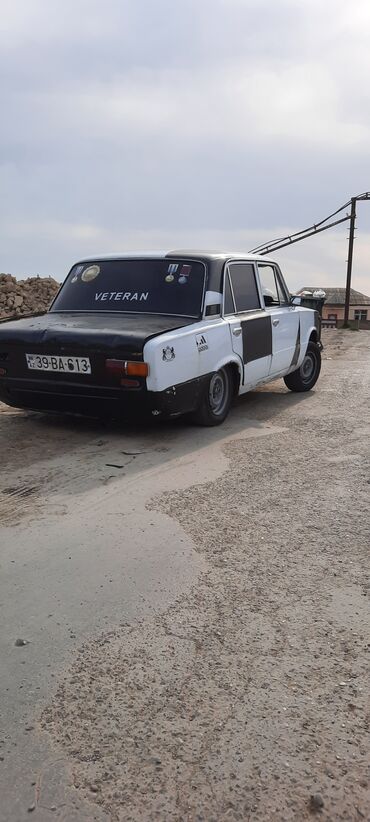 vaz 2108 satilir: VAZ (LADA) 2101: 1.3 l | 1977 il | 99000 km Sedan